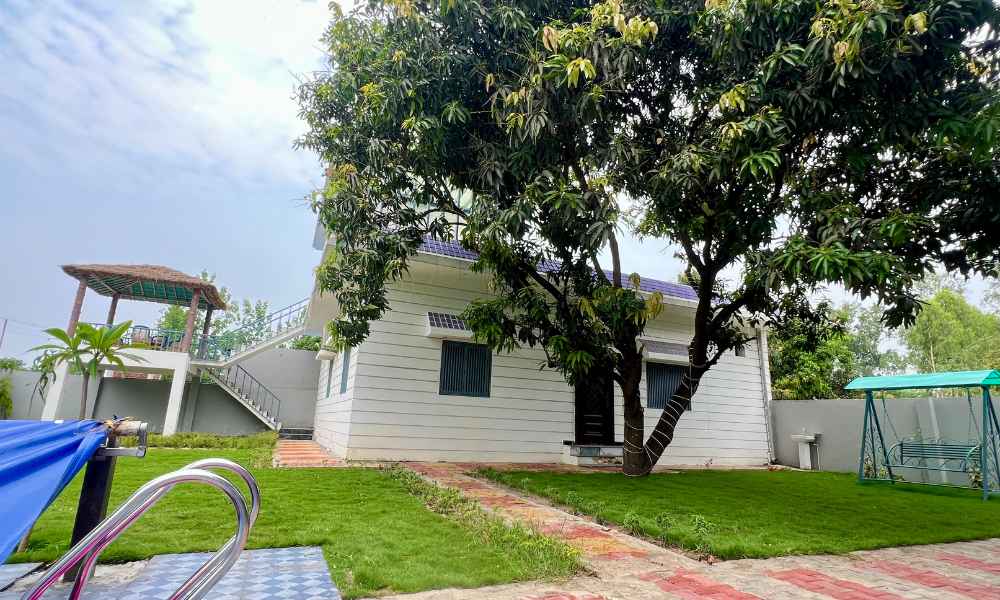 Farmhouse Image 1